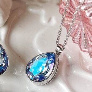 Park Lane ❄️ SNOWFALL Silver Necklace  Blue Teardrop & Baguette-cut crystals ⛄️